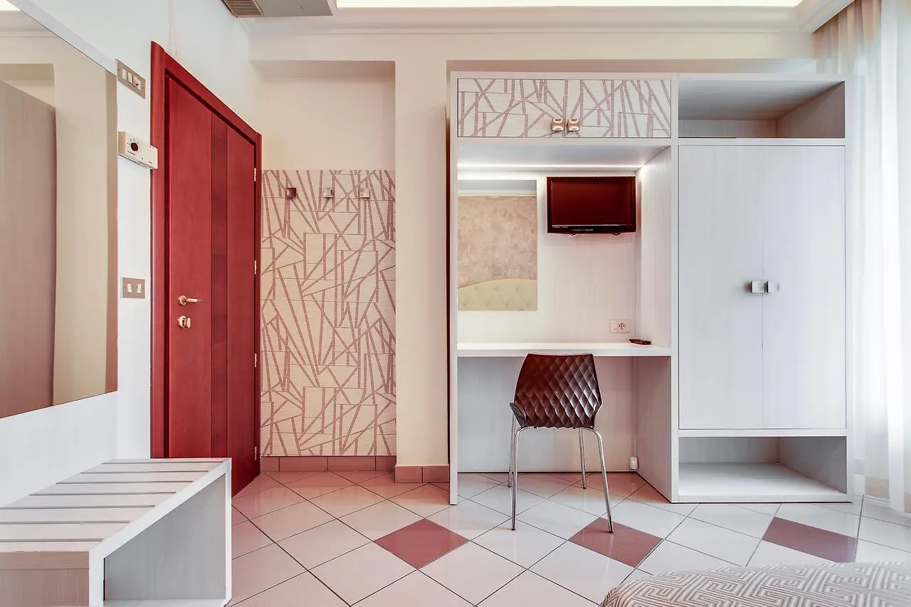 Hotel Dolcevita Cesenatico 3*,  Italy