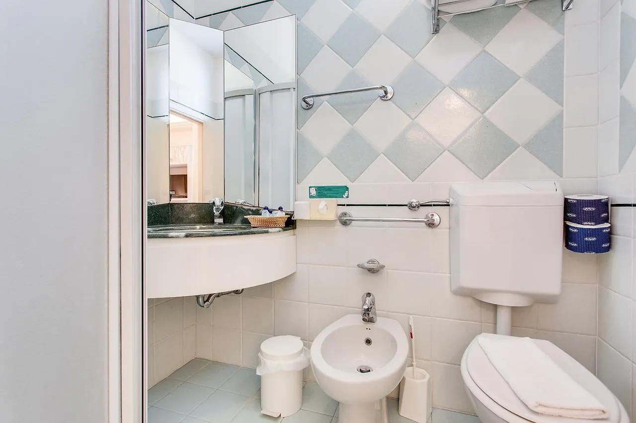 Hotel Dolcevita Cesenatico 3*,  Italy