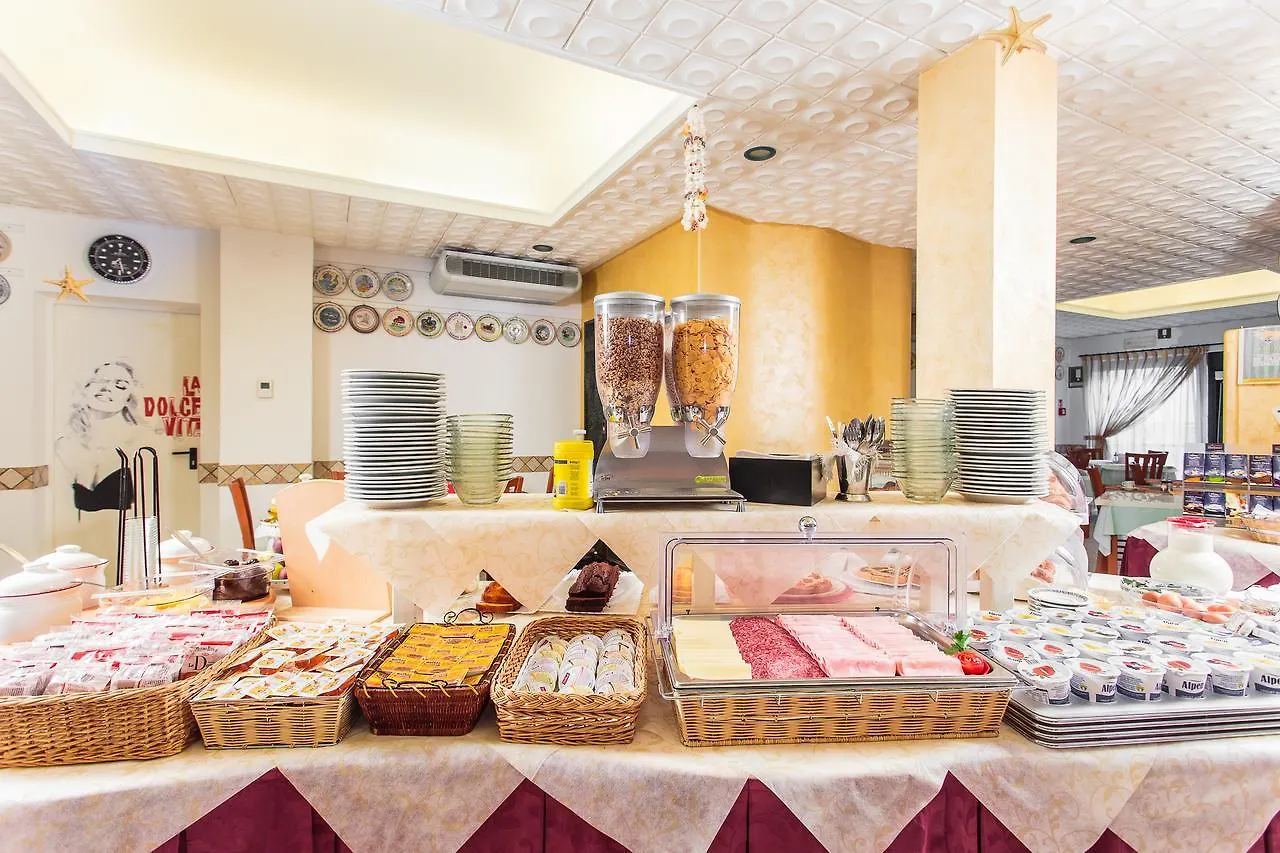 Hotel Dolcevita Cesenatico 3*,  Italy